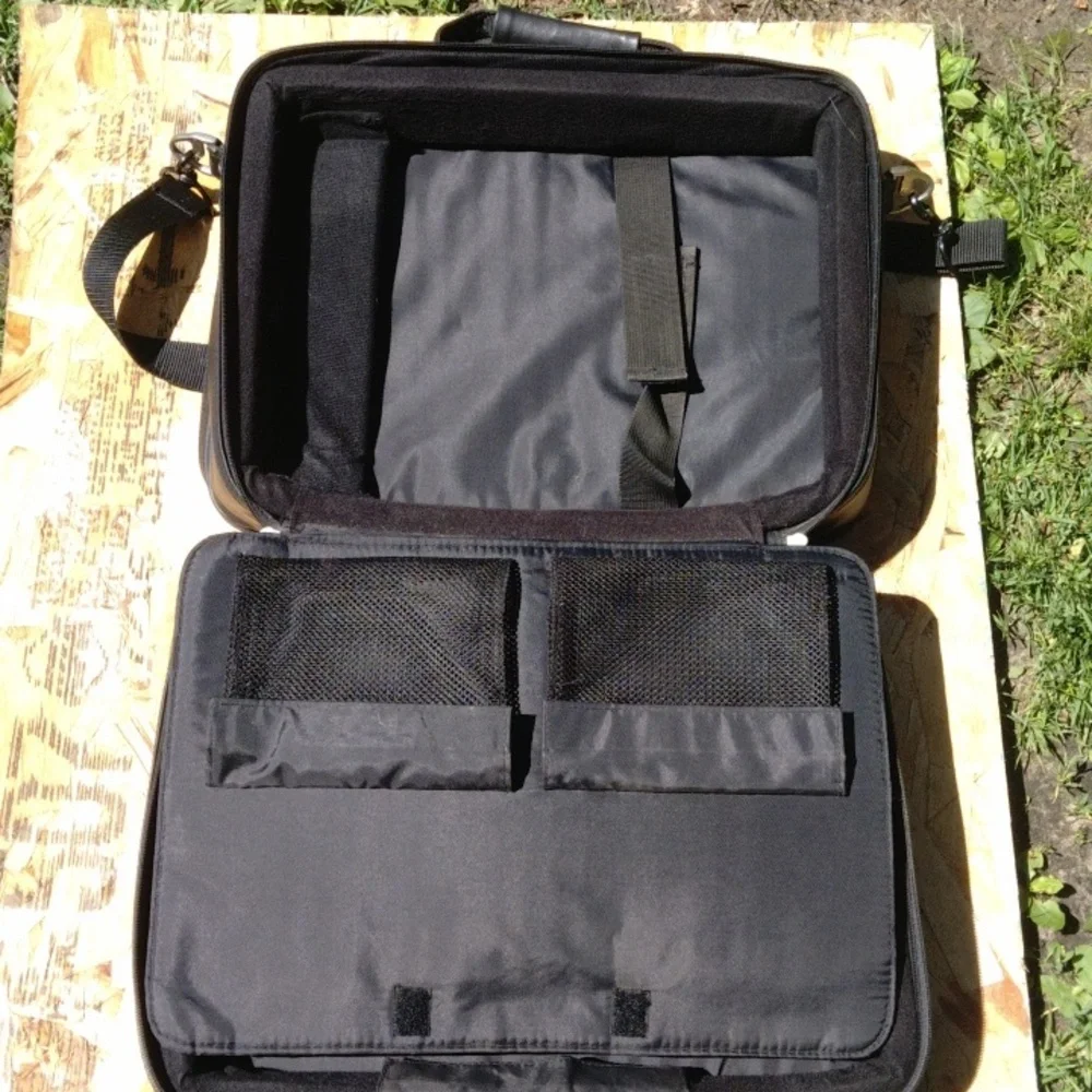 Samsonite Black Leather Briefcase with Flap-Over Closure